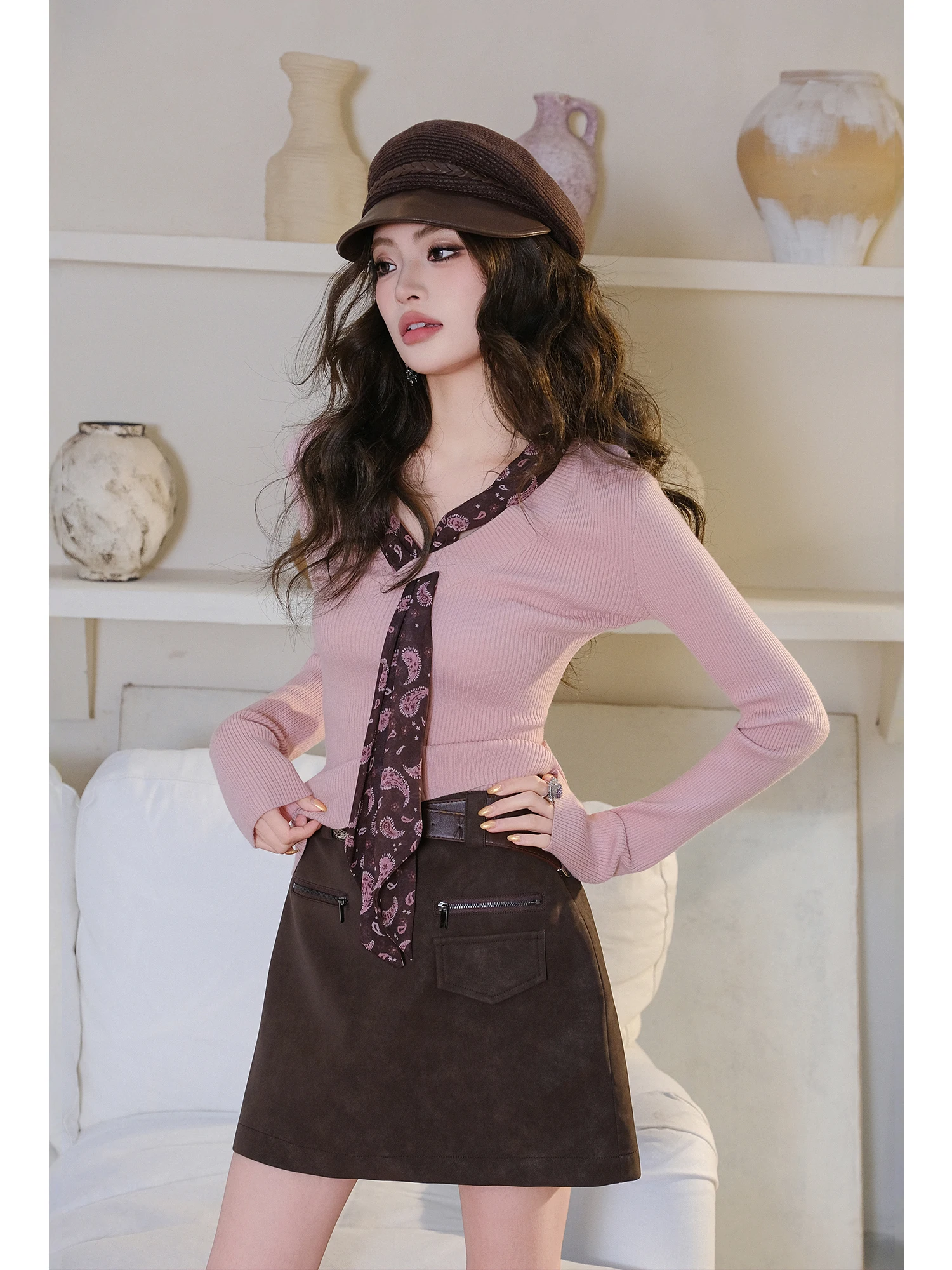 

MIUCO Корейский розовый вязаный топ Slim Fit с V-образным вырезом для женщин, с дизайном в стиле шелкового платка, из мягкой полиэстеровой смеси, с длинными рукавами