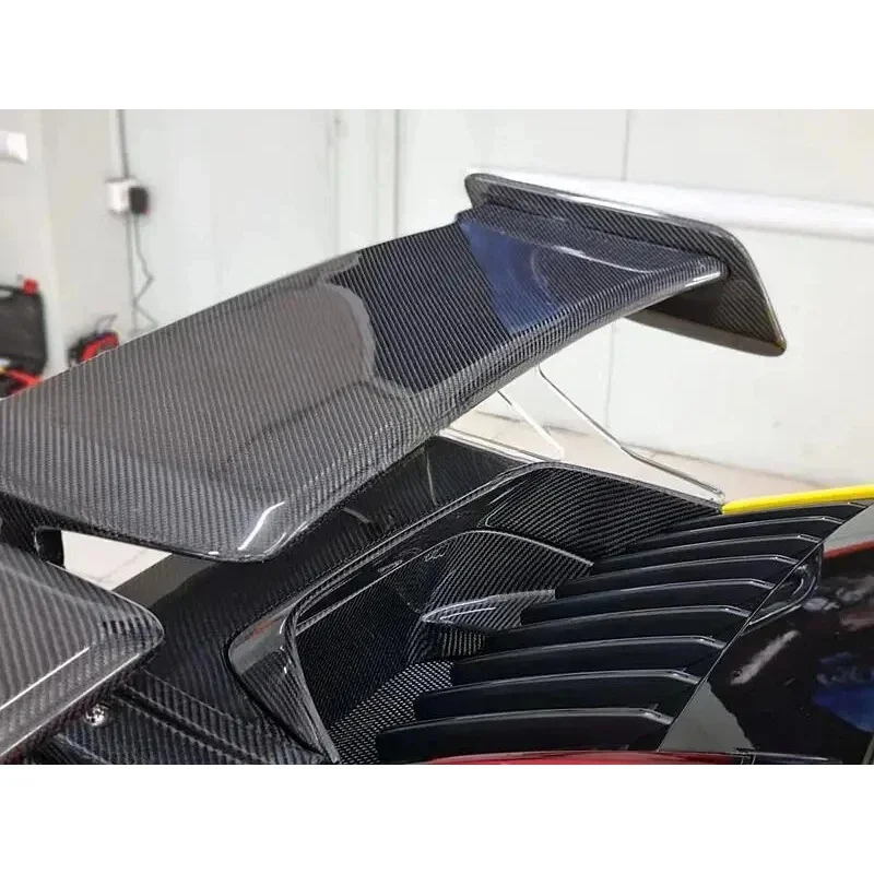 High Quality Best Selling Carbon Rear Spoiler 992 Rear Knife Wing Durable Exterior Accessories