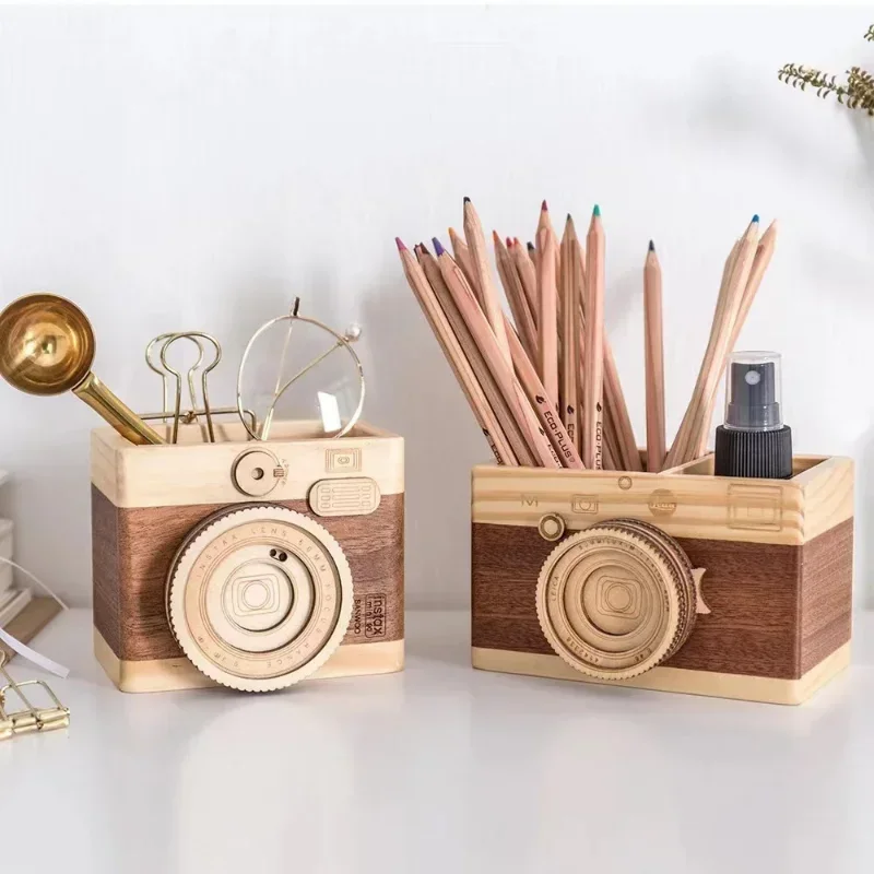 

Concise Especial Wood Camera - shaped Pen Container for Office Pencil Holder