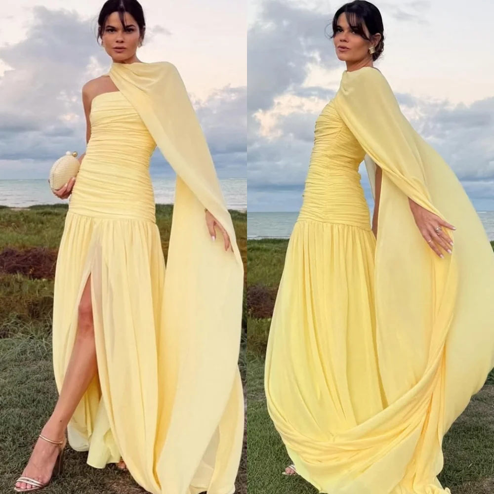 

Customized Fashion Yellow Chiffon Evening Dress Classic Strapless Sleeveless Homecoming Dresses Modern Special Occasion Gowns