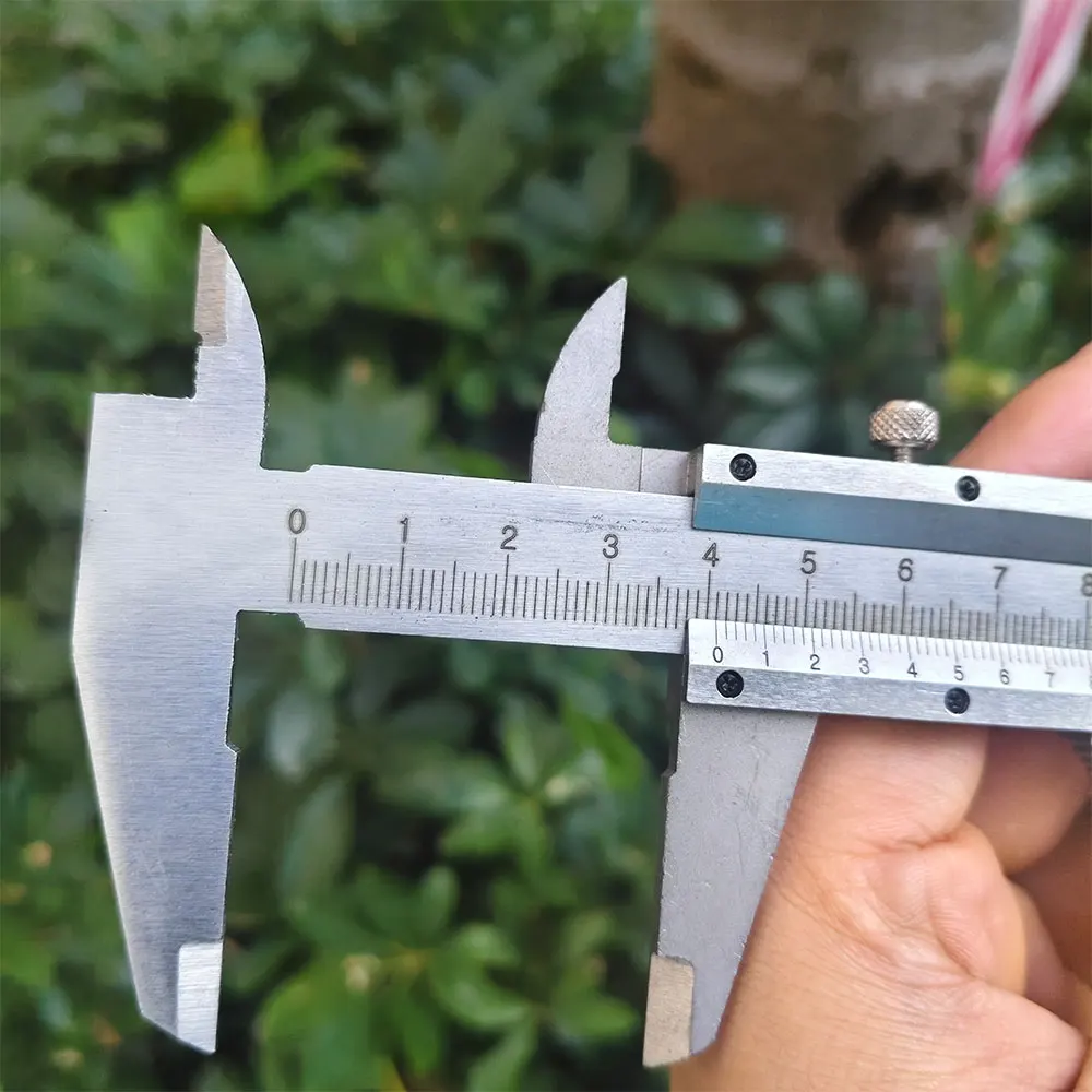 150mm Professional Industrial Vernier Caliper Carbon Steel Precision Measurement Four Use Precision Metric Gauge Measuring Tool