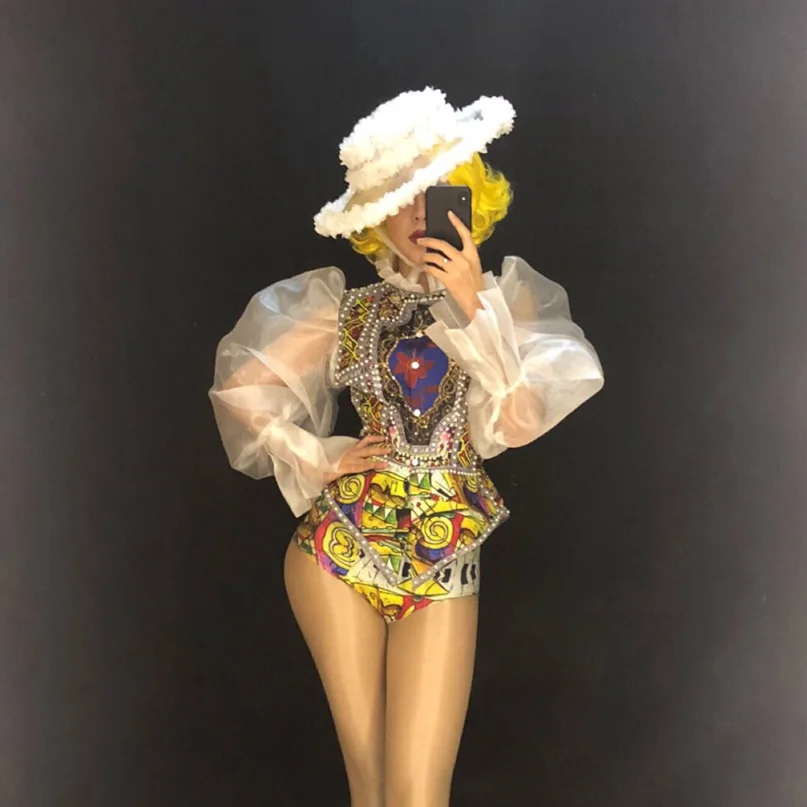 

Transparent Lace Sleeves Rhinestone party girl dance costume Pearl Shirt Short Outfit Women Dancer Show Outfit