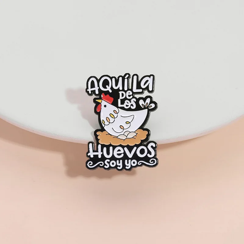 الدجاج وضع البيض المينا دبابيس مضحك الحيوان لطيف يقتبس دبابيس ظهره شارة التلبيب اكسسوارات بالجملة هدية للأصدقاء طفل