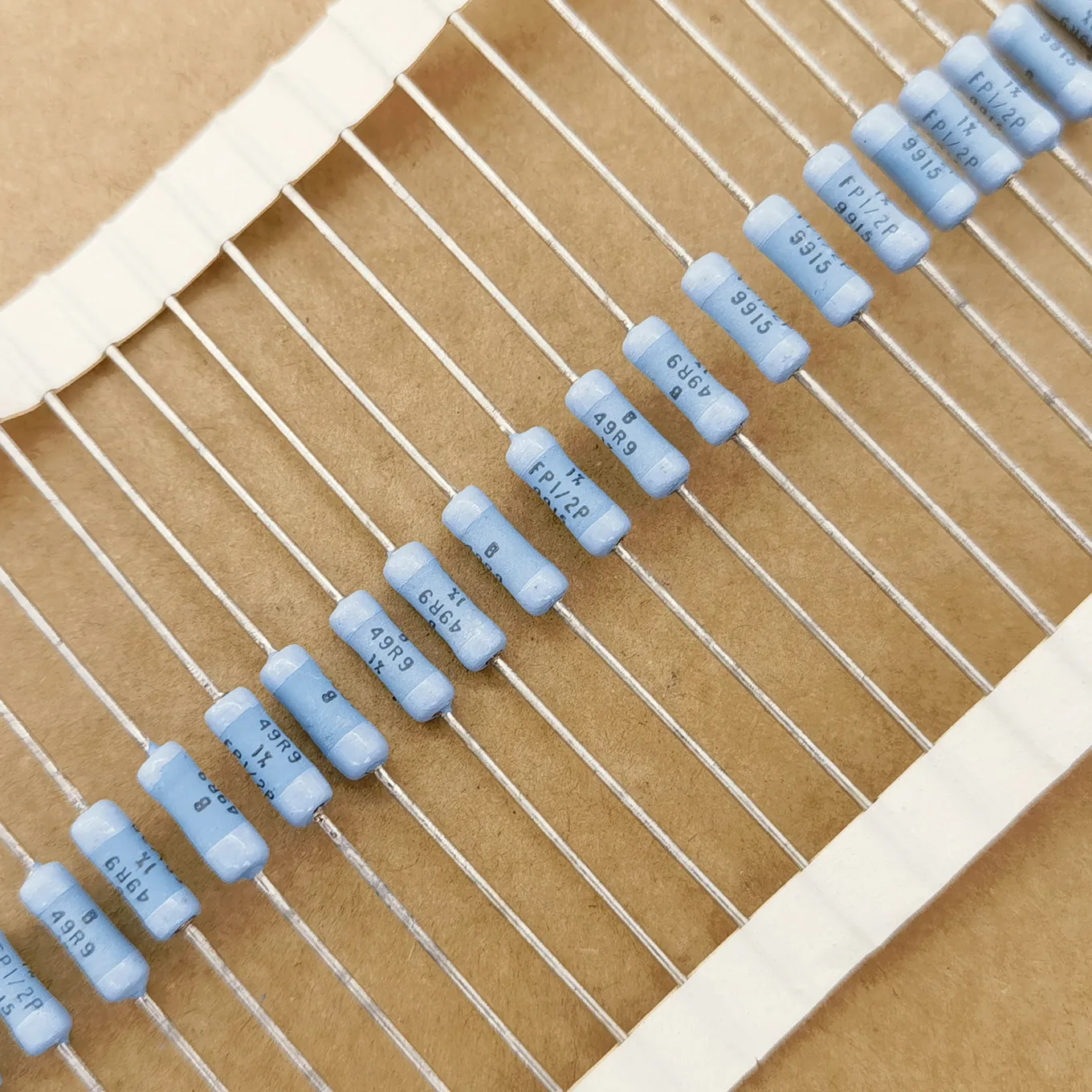 Original new 100% fever resistance 1/2W 49.9R 0.5W 49.9R instead of 1/2W 50R 1% (Inductor)