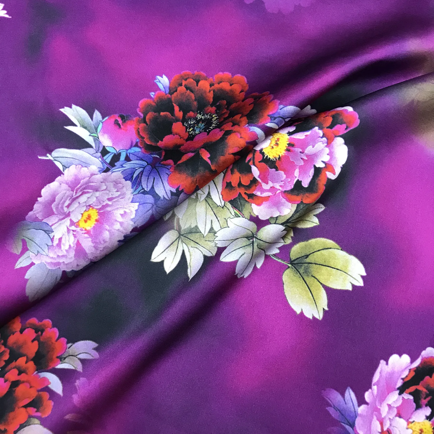 

Rose Purple Peony Printed Elastic Silk Satin Fabric 19Momme Silk Cheongsam High-Definition Clothing Fabric