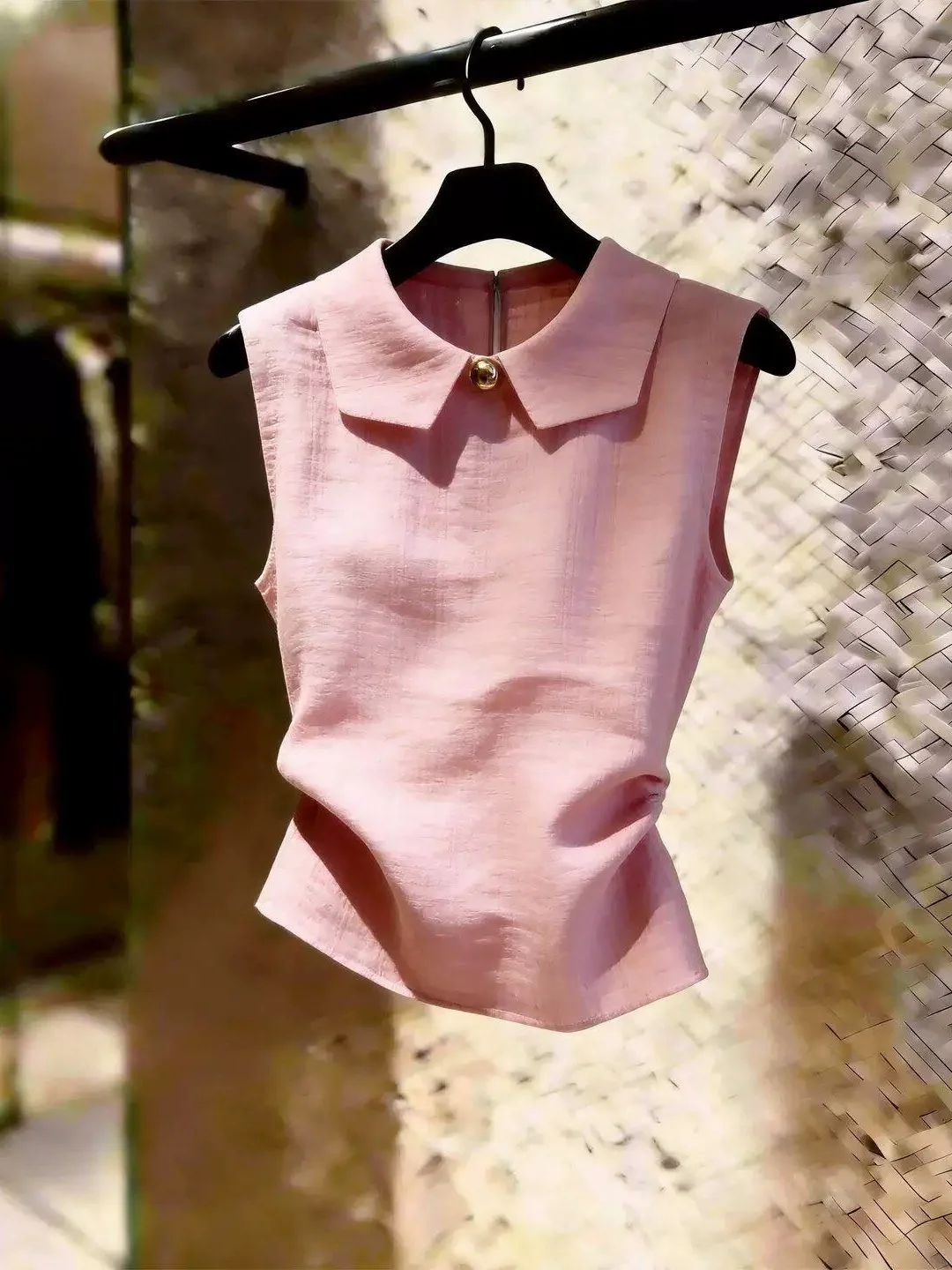 

Chic Korean Style Sweetened Neck Vest Sleeveless Summer Casual Versatile Women's Top Elegant Fashionable Commute Straight Cut