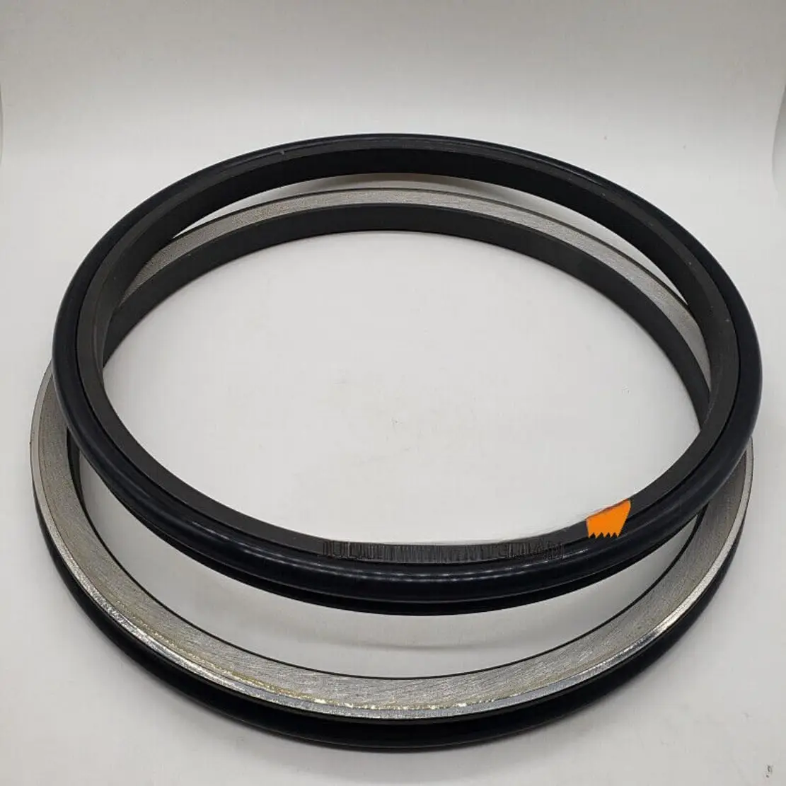 

1 шт. совместим с Kubota KX200 210 250 260-6E/8 прогулочный двигатель, зеркало коробки передач, плавающее сальник, часть экскаватора