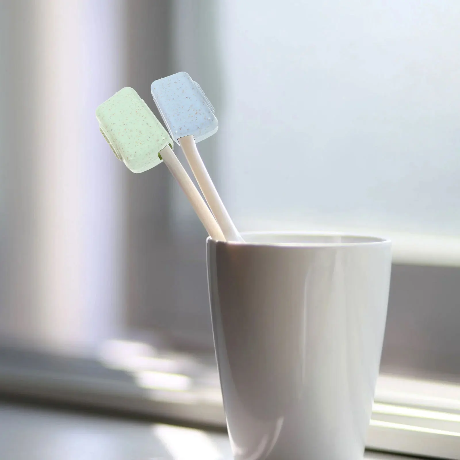 40個の歯ブラシキャップヘッドカバー、旅行用防塵ポータブル小型ブラシプロテクター、キャンプやハイキングに最適