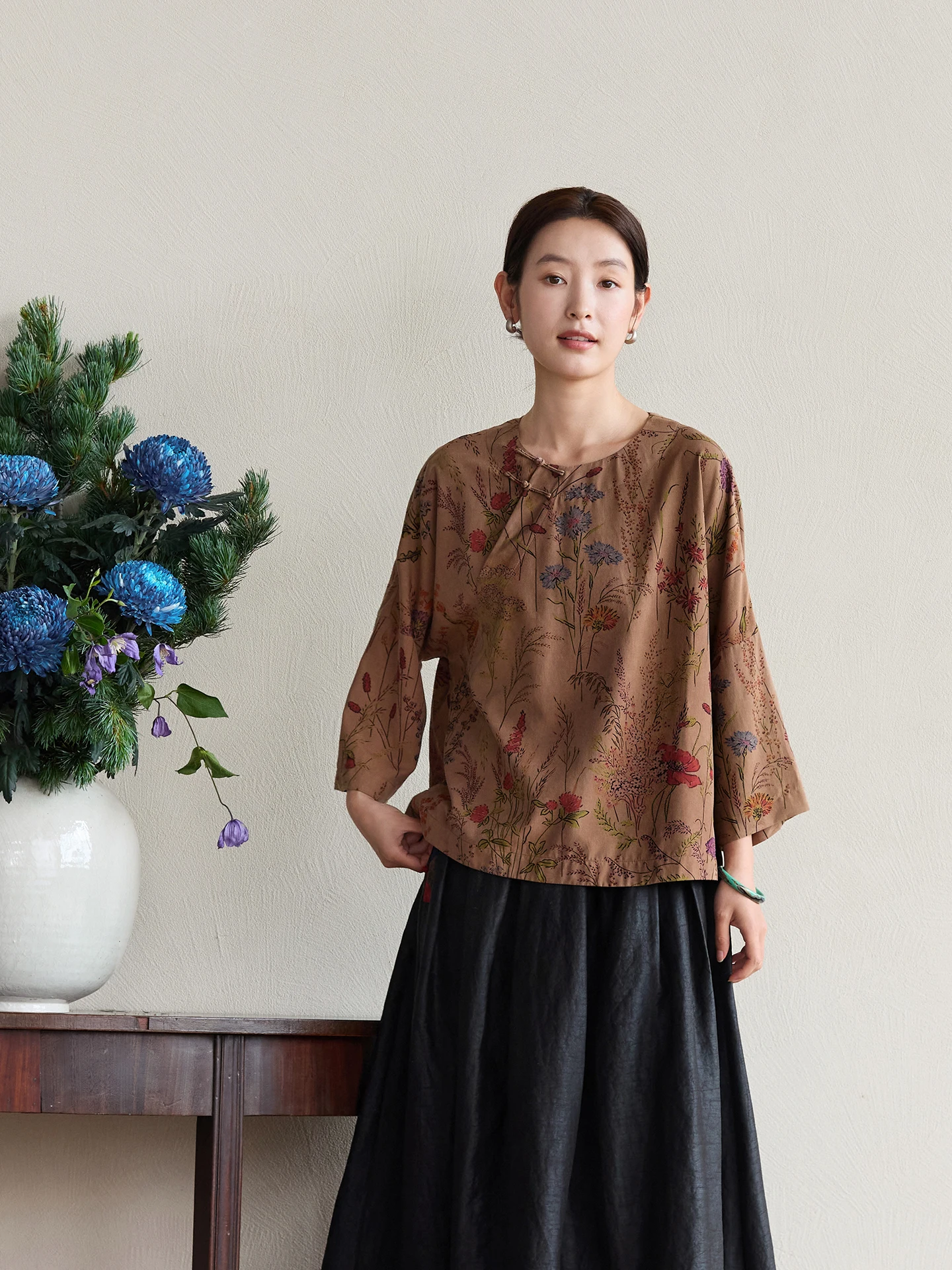 

Женский шелковый хлопковый топ Ele Long Sve, оригинальный дизайн от Feng Zhu Hua Gentle oulder Drop Chinese Sle Faion