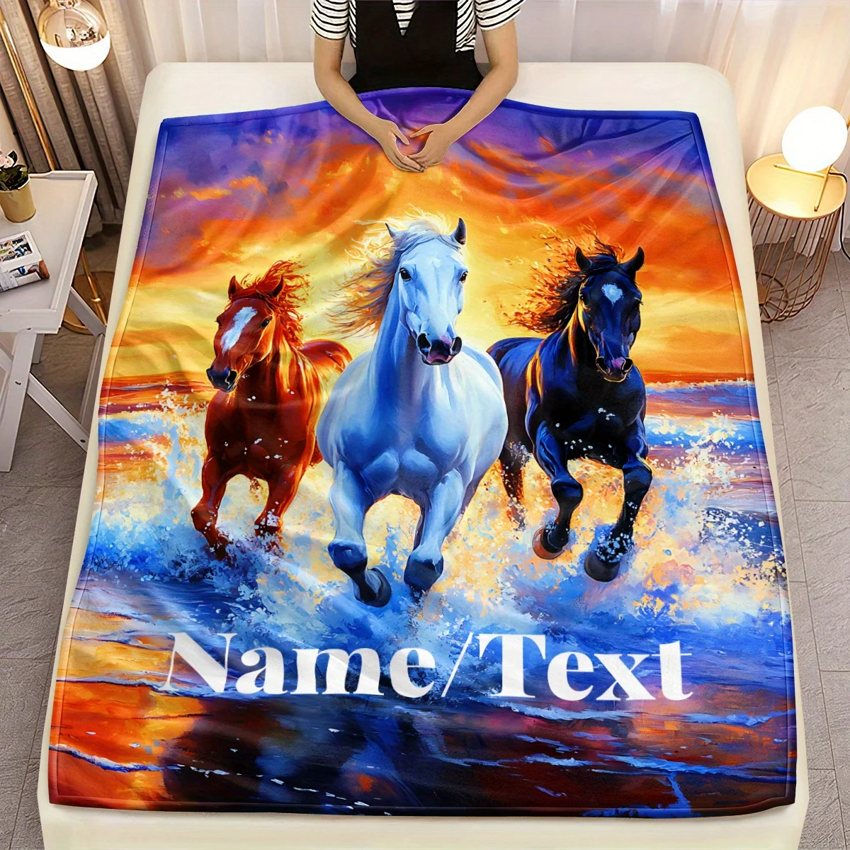 بطانية حصان مخصصة من الفلانيل الناعم مع تصميم خيول مهيب دافئ للمنزل والسفر والتخييم والاستخدام المكتبي #1