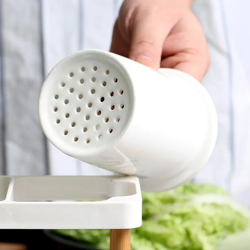 Elegant and Eco-Friendly Ceramic Chopsticks Holder - Keep Your Chopsticks Organized and Clean in Style