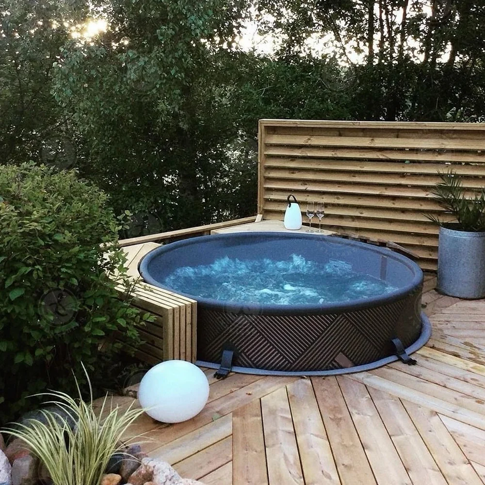 

STLF 2025 New Factory Price Inflatable Hot Tub with Massage Bubbles Outdoor Spa Tub for Backyard Home Use