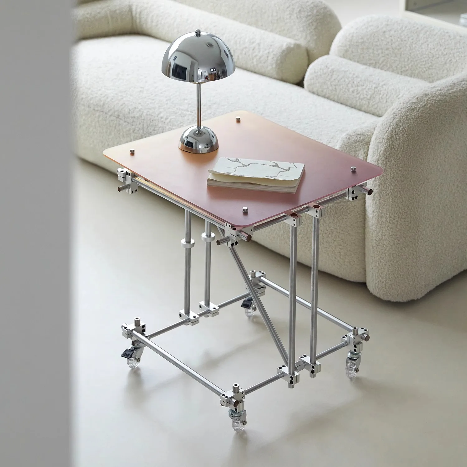 Axe optique |   Maillard – Table à bord acrylique médiéval, Table basse mobile, assemblage de bricol
