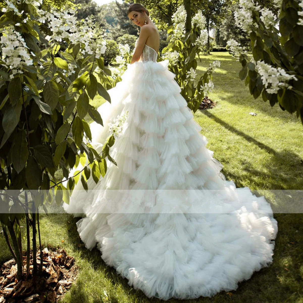 Wróżka suknia balowa suknie ślubne aplikacje kwiaty Ruffles Organza suknie ślubne Plus rozmiar Vestidos De Novia kolor dostosowane