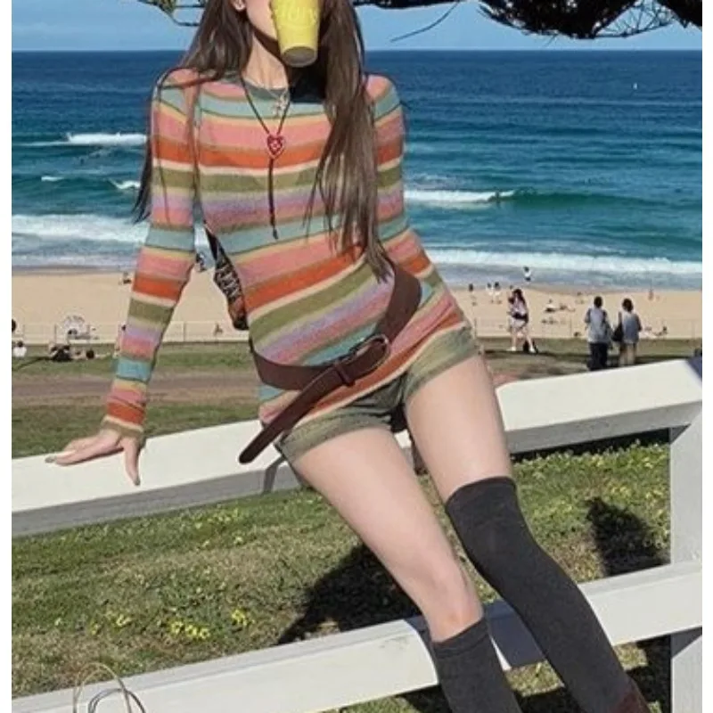 

New Autumn and Winter Inner Fit Slim-fitting Contrasting Striped Sweater Knitted Sweater Top Women