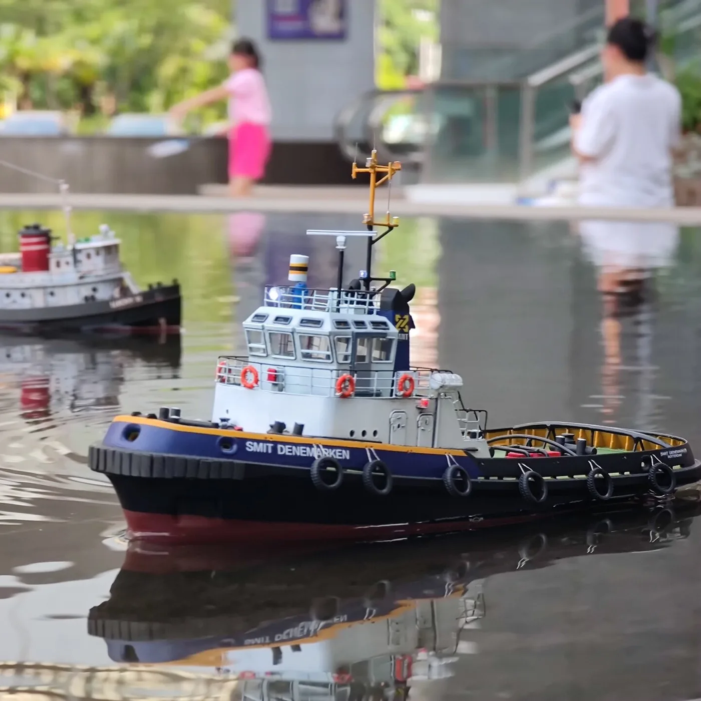 1/100 RC Boot 28cm Dual Motor Smit Fernbedienung Schlepper Licht-härtende Druck Form RC Boot Modell RTR junge Spielzeug Geschenk