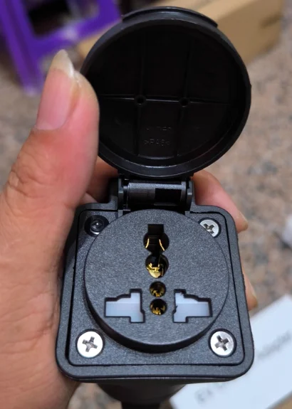 

Портативный адаптер питания J1772 на 220 В для зарядки электрического мотоцикла на колесах