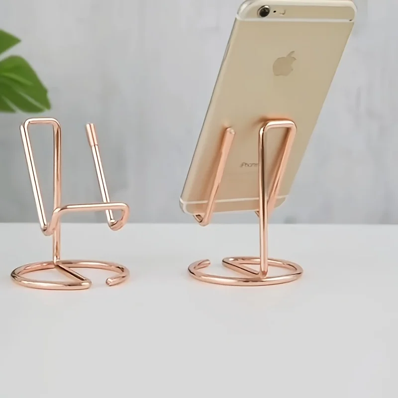 The New High-value Cute Metal Silver Desktop Mobile Phone Holder Desktop Accessories Are Compatible with All Mobile Phones