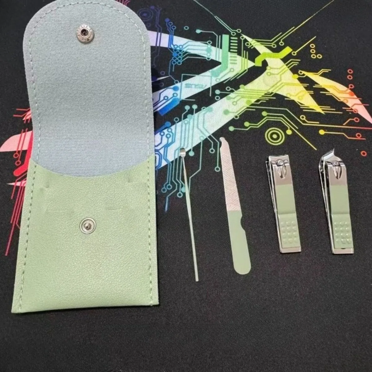 

Professional nail clipper set with storage case,made from durable stainless steel, compact design, the perfect gift for