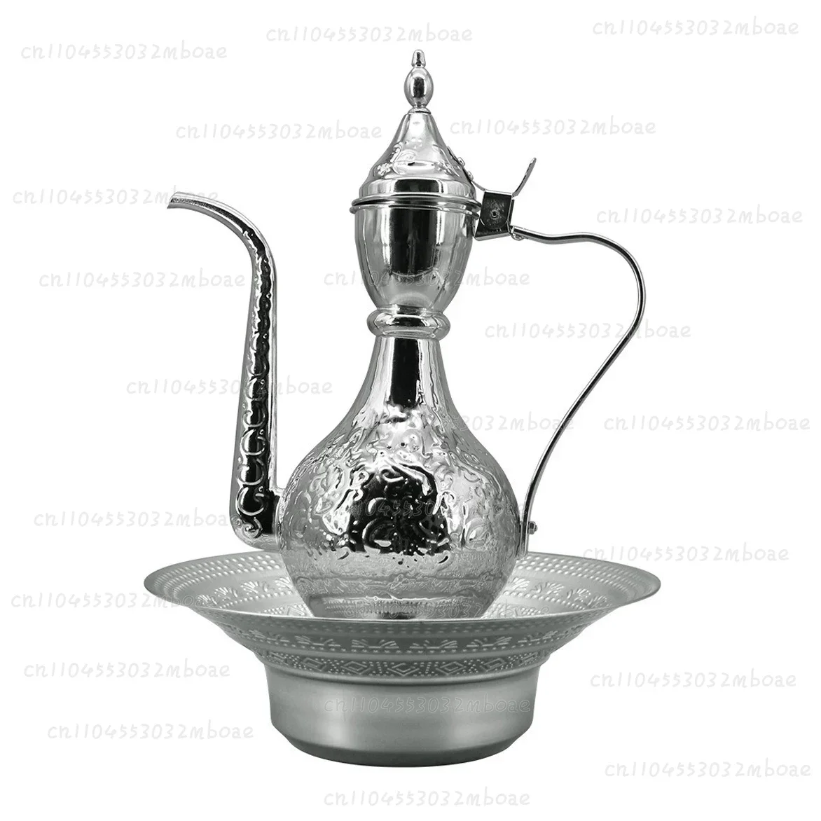 characteristic hand washing pot, traditional wash basin, a set of home furnishings and restaurants to perform ethnic style