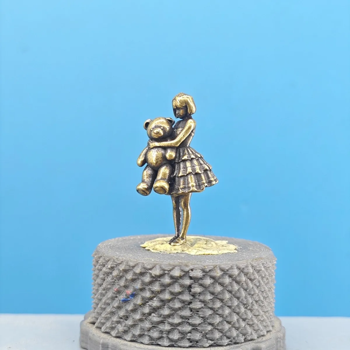 Vintage Brass Girl Hugging Teddy Bear Miniature Figurine Terrarium Decor Miniature Landscape Diorama Bonsai Scene