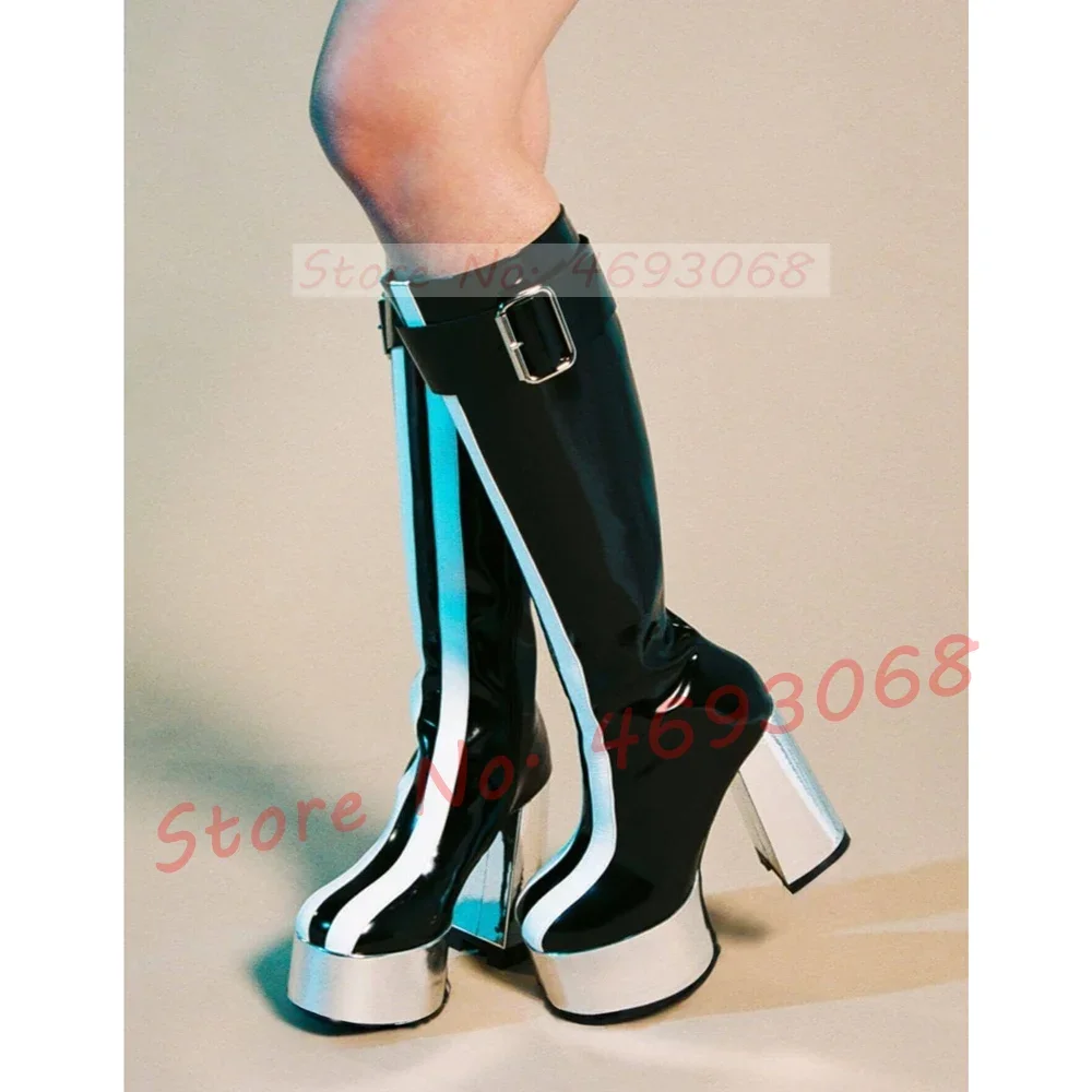 

Серебряные сапоги до колена на платформе, женские пикантные ботинки с круглым носком, двухцветный декор, ботинки на массивном каблуке, туфли в стиле панк с пряжкой и ремешком с боковой молнией