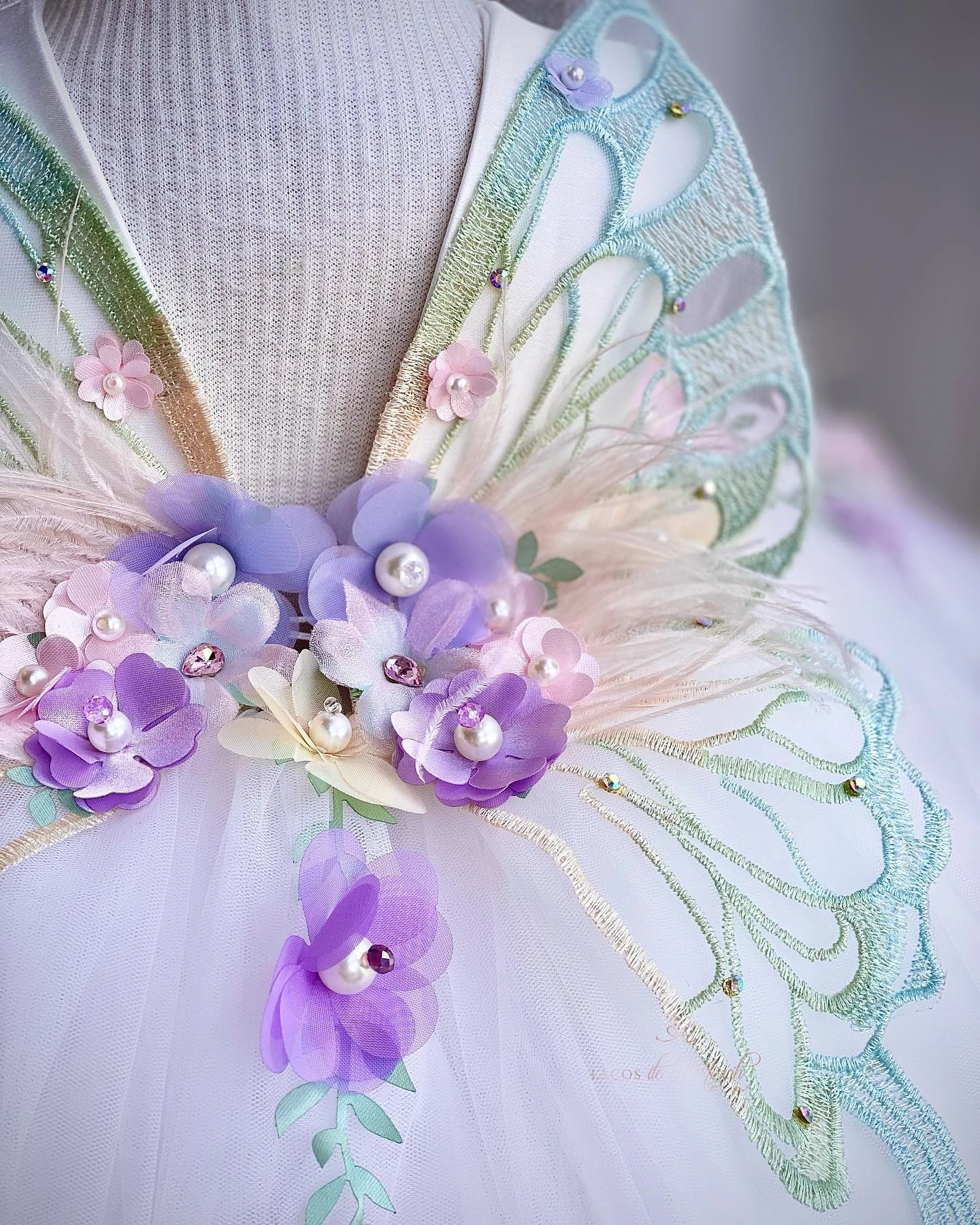 Robes de demoiselle d'honneur de litière de princesse blanche pour le mariage, papillon appliqué, floral Boho, tout-petit, reconstitution historique, quelle que soit la robe d'anniversaire des enfants