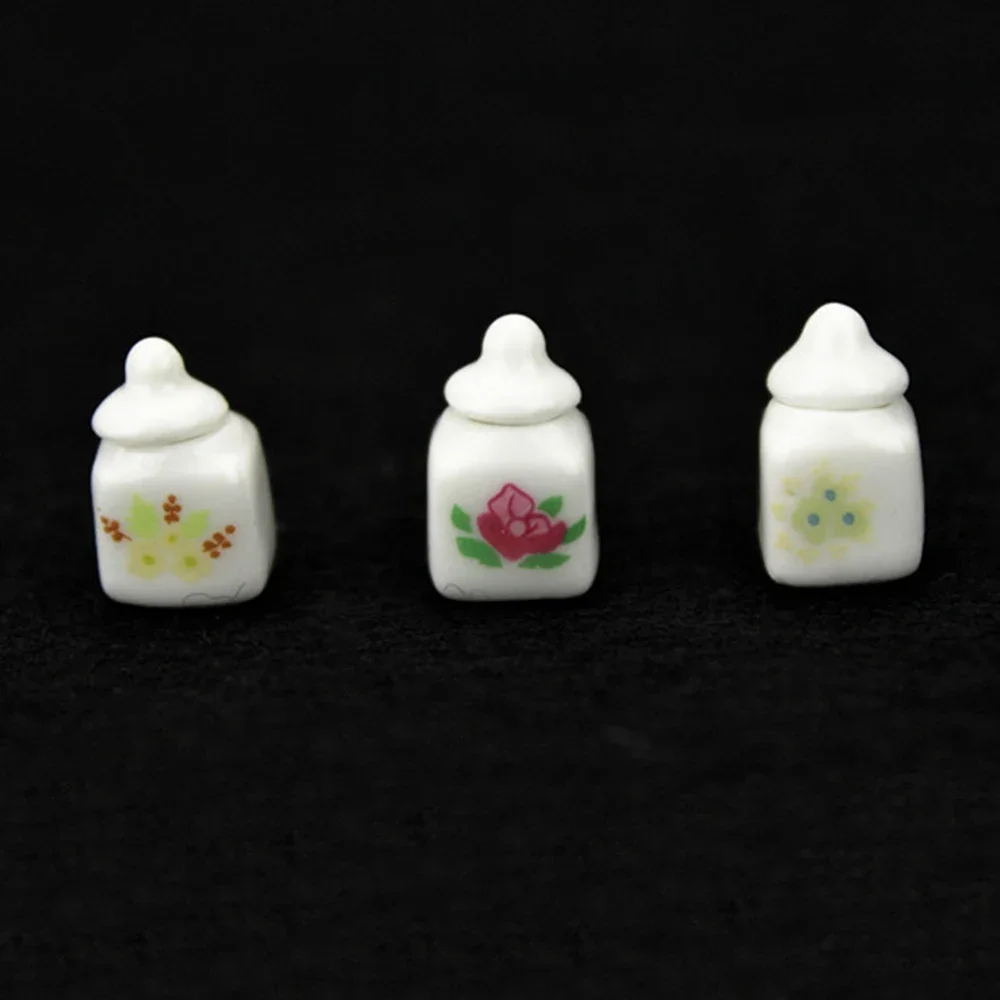 

3Pcs 1/12 Doll House Miniature Seasoning Can with Cover Simulation Kitchen Sauce Toys for Mini Decoration Dollhouse Accessories