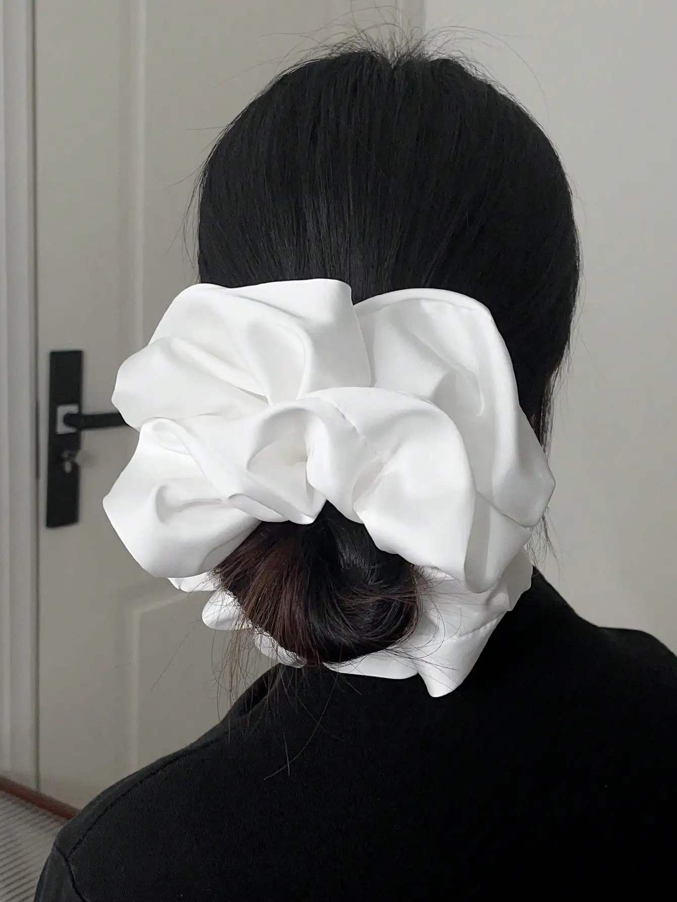 1 Stück extra große Kunstseide, flauschig, hohe Elastizität, weich und seidig, luxuriös, lässig, bequem, modisch, Scrunchie für Damen – Detail 1