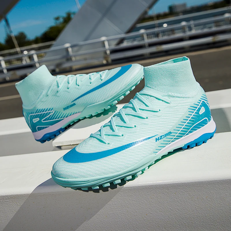 

Indoor Professional Men Football Shoes Society Cleats Non Slip Football Field Boots Fast Training Soccer Shoes Sneaker Resistant