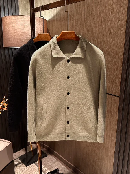 

Elegant Simple Knitted Men's Cardigan Pure Color Flip Collar Sweater Spring New Style Versatile Comfortable Soft Polyester Fiber