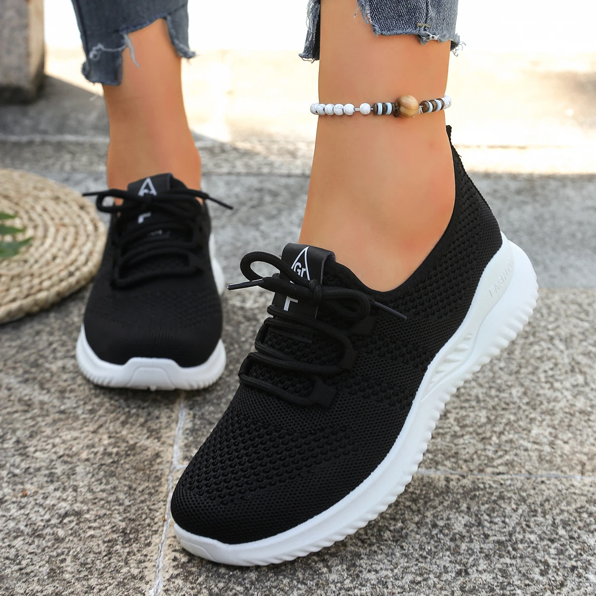 

Women's Breathable Mesh Running Shoes - Lightweight, Non-Slip, Perfect for Walking, Gym & Everyday Wear