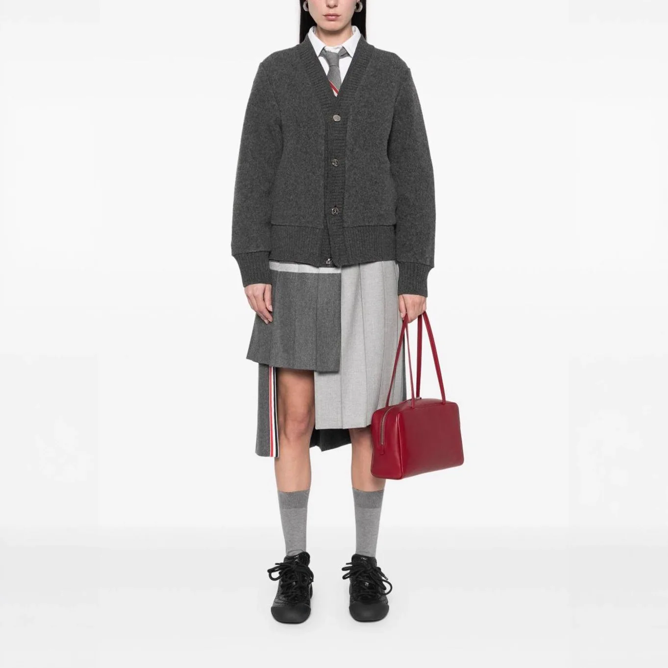 8201 Grauer Mantel Herbst Winter Britischer Stil Lose Faule Großer V-Ausschnitt Welpen Stickerei Knopf Mittellange Strickjacke