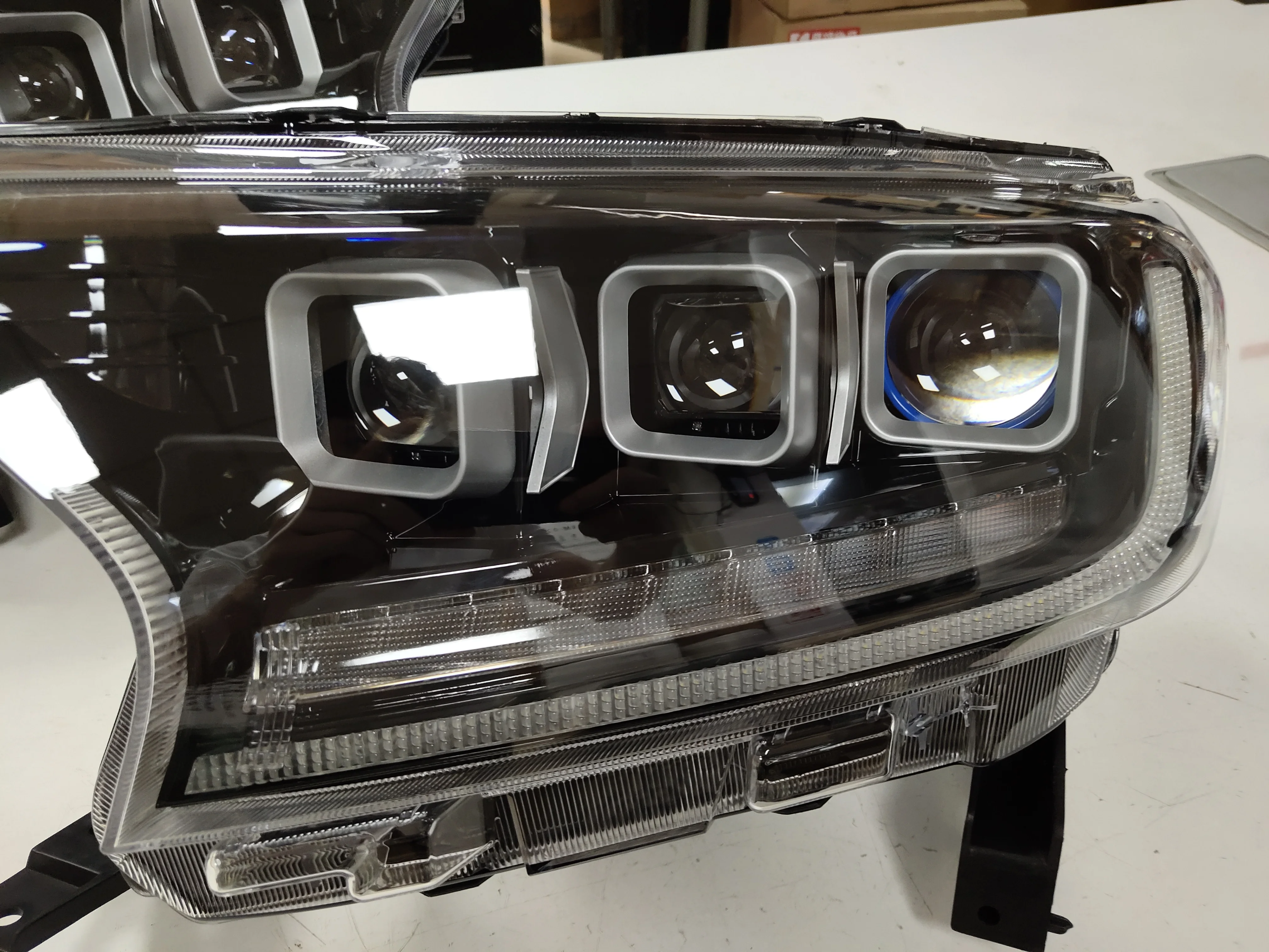 Faros delanteros LED completos con volante a la derecha para FORD Ranger SUV para Everest 2016, faro delantero Led