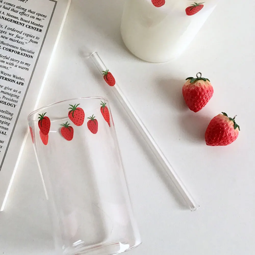 300ml Strawberry Cute Glass Cup With Straw Creative Transparent Water Cup Student Milk Heat Resistant Glass Nana