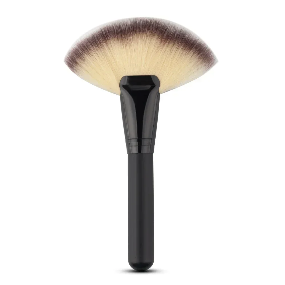 1PCS Soft Makeup Large Fan Brush Foundation Blush Blusher Powder Highlighter Brush Powder brushes Cosmetic Brushes Maquiagem