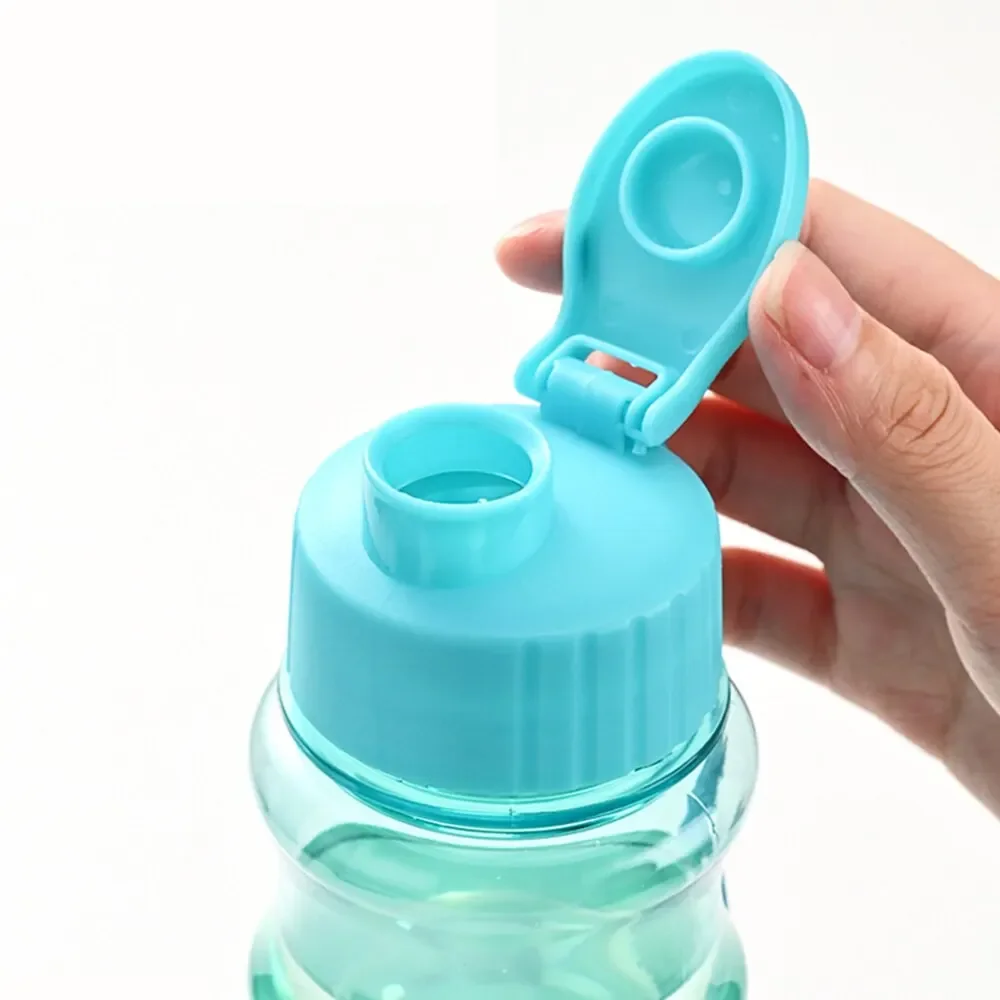 550ML Portable Press Flip Outdoor Sports Water Cup Plastic Cup Student Daily Handheld
