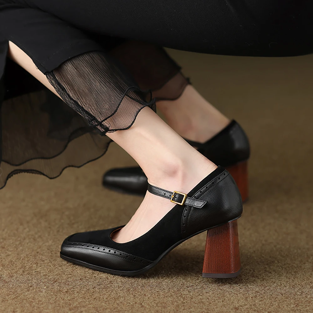 

2025 новые модные женские туфли-лодочки без шнуровки во французском стиле с черным квадратным носком на массивном каблуке и толстой подошве с пряжкой, винтажные женские сандалии