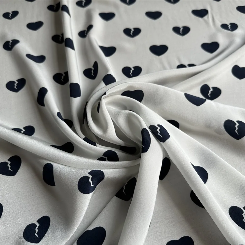 1 meter 100% Mulberry Silk 19 momme Crepe Silk Fabric White with Break Hearts Printed 112cm 44