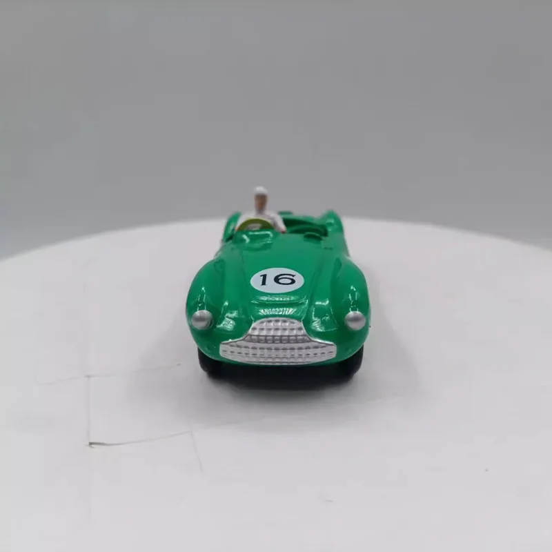 

Diecast 1:43 Scale D B3 SPORT Alloy Simulation Metal Car Model Static Collection Decorated Holiday Gifts Toys Souvenir Gift