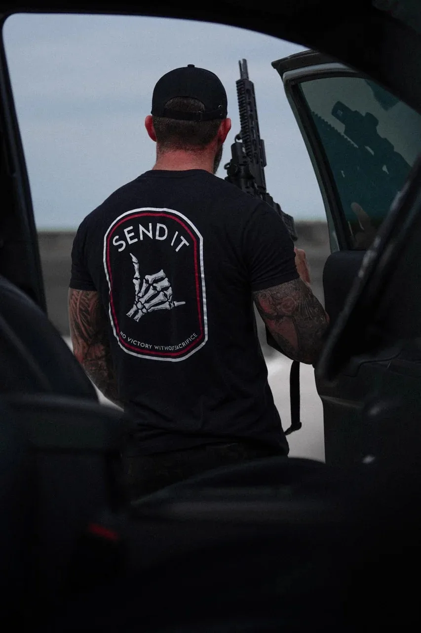 أرسلها تي شيرت بواسطة Savage Tacticians جرافيك تي شيرت للجنسين الرجال النساء الصيف كم موضة العلامة التجارية الفاخرة عادية خمر ريترو #1