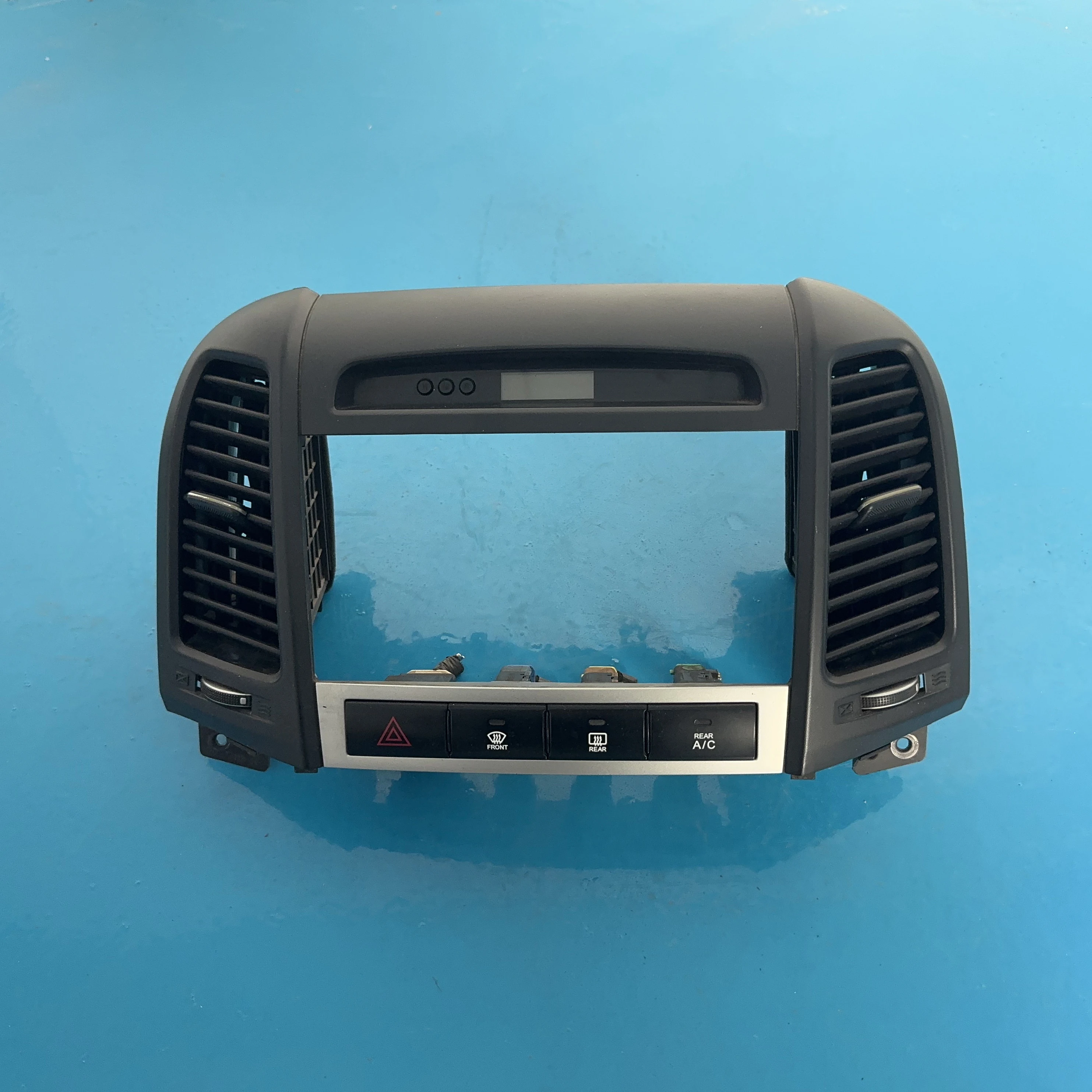 For Hyundai Santa Fe IX45 2009-2012 Original version Car Radio Fascias Stereo Panel Dash Frame Dashboard air outlet  Second-hand