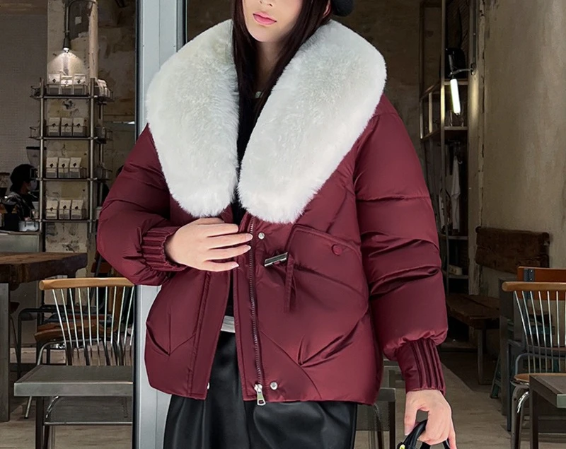 2025 New Fashionable Cotton Jacket with Warm Big Fur Collar and Temperament Short Women's Jacket