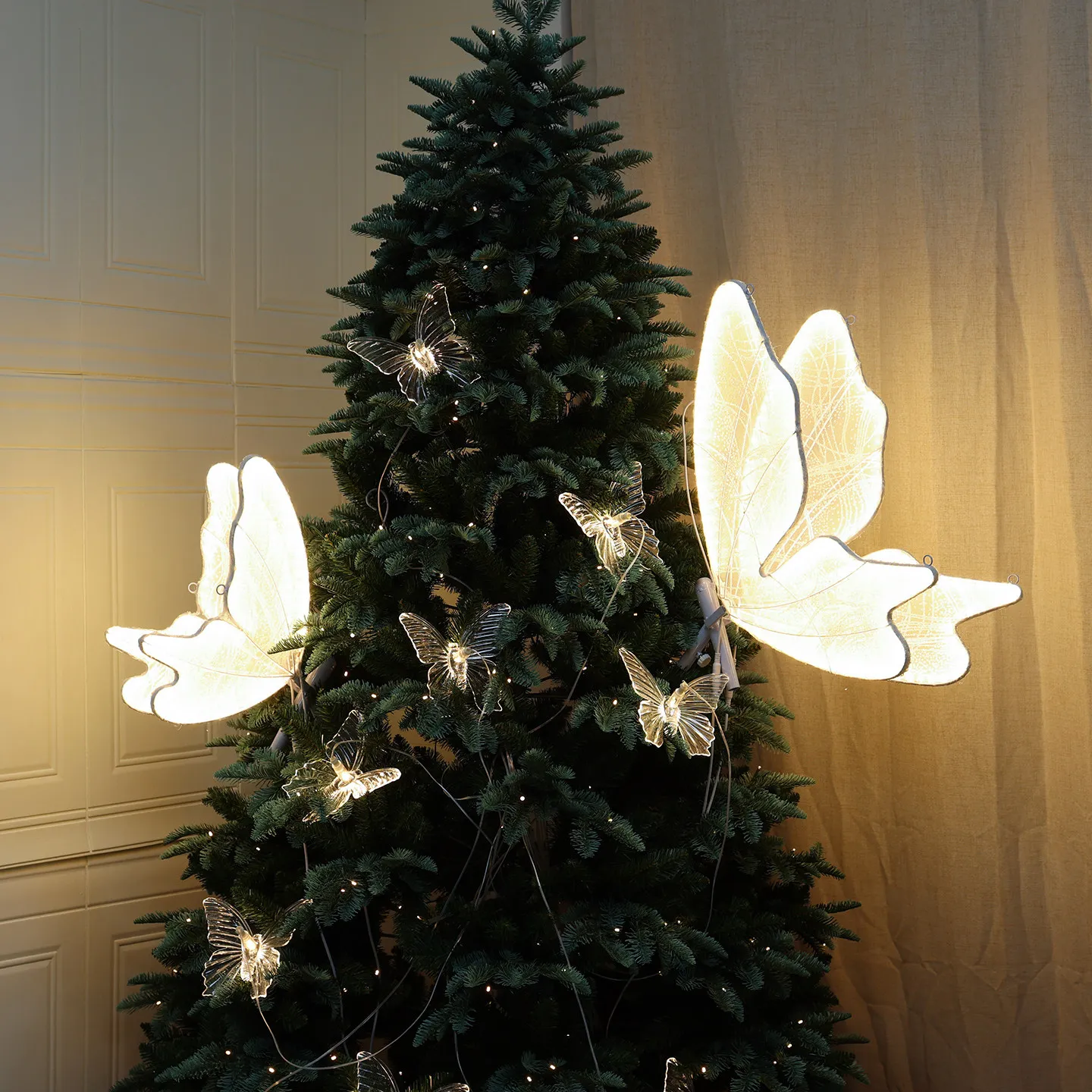 Christmas tree butterfly lights luminous decorations, creative pendants for window scenes