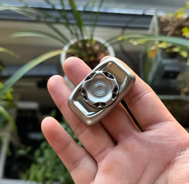 USED EDC Wanjie EDC Ark Gyro Stainless Steel Mirror Sand Material EDC Decompression Toy