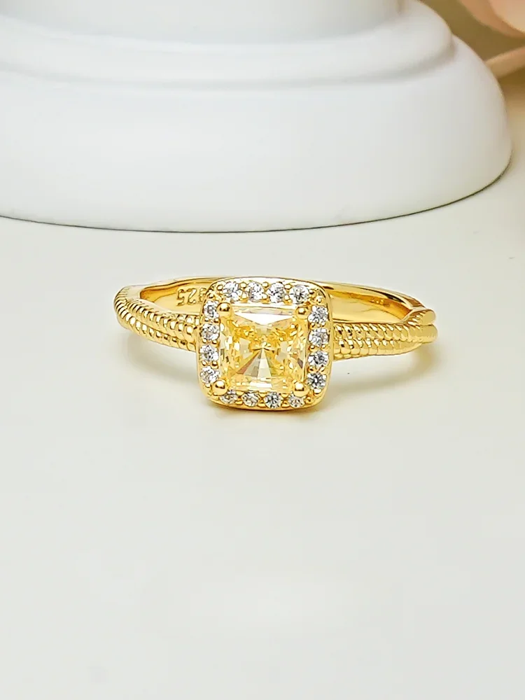 Light luxury 925 sterling silver yellow diamond plated gold ring set with high carbon diamond temperament, niche hot selling