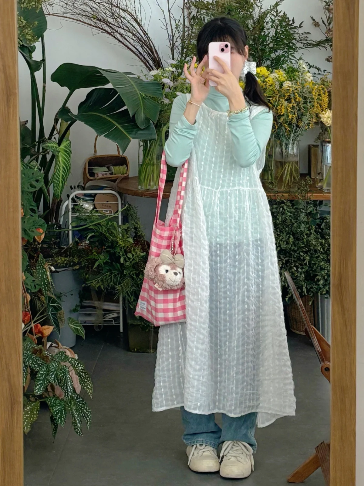 Vestido Longo em Camadas Estilo Coreano com Manga Longa e Decote em A, Verde Menta, com Renda Frontal e Traseira, Fresco e An...