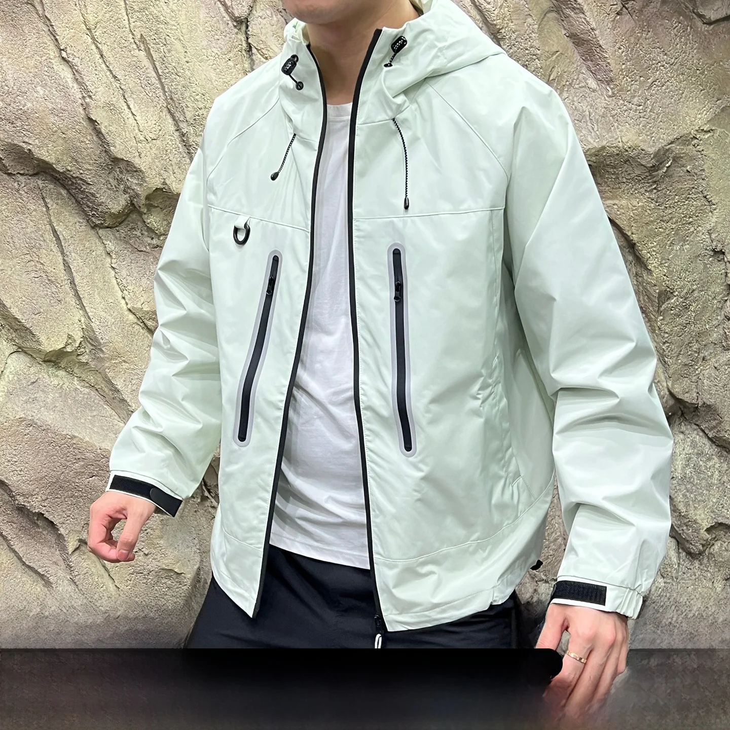 

ular Item! Outdoor Reflective Waterproof Windproof Jaet Hooded Zipper Closure ex Polyester Fiber Spring Summer Coat
