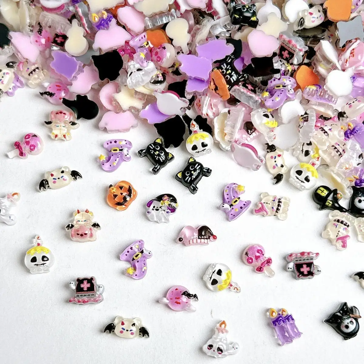 Sombrero de dibujos animados de resina 3D, dijes para uñas de calabaza fantasma, serie de Halloween, sombrero de payaso, vela, lápida, decoración artística de uñas, manicura DIY