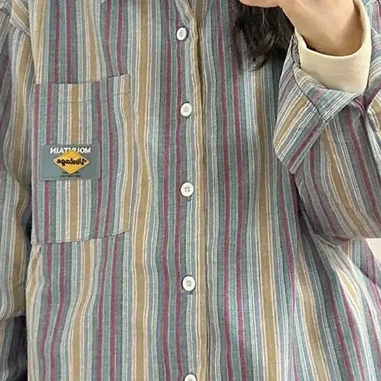 Camisa listrada retrô feminina, manga comprida étnica, blusa casual chique e versátil, roupa macia para o trabalho, outono